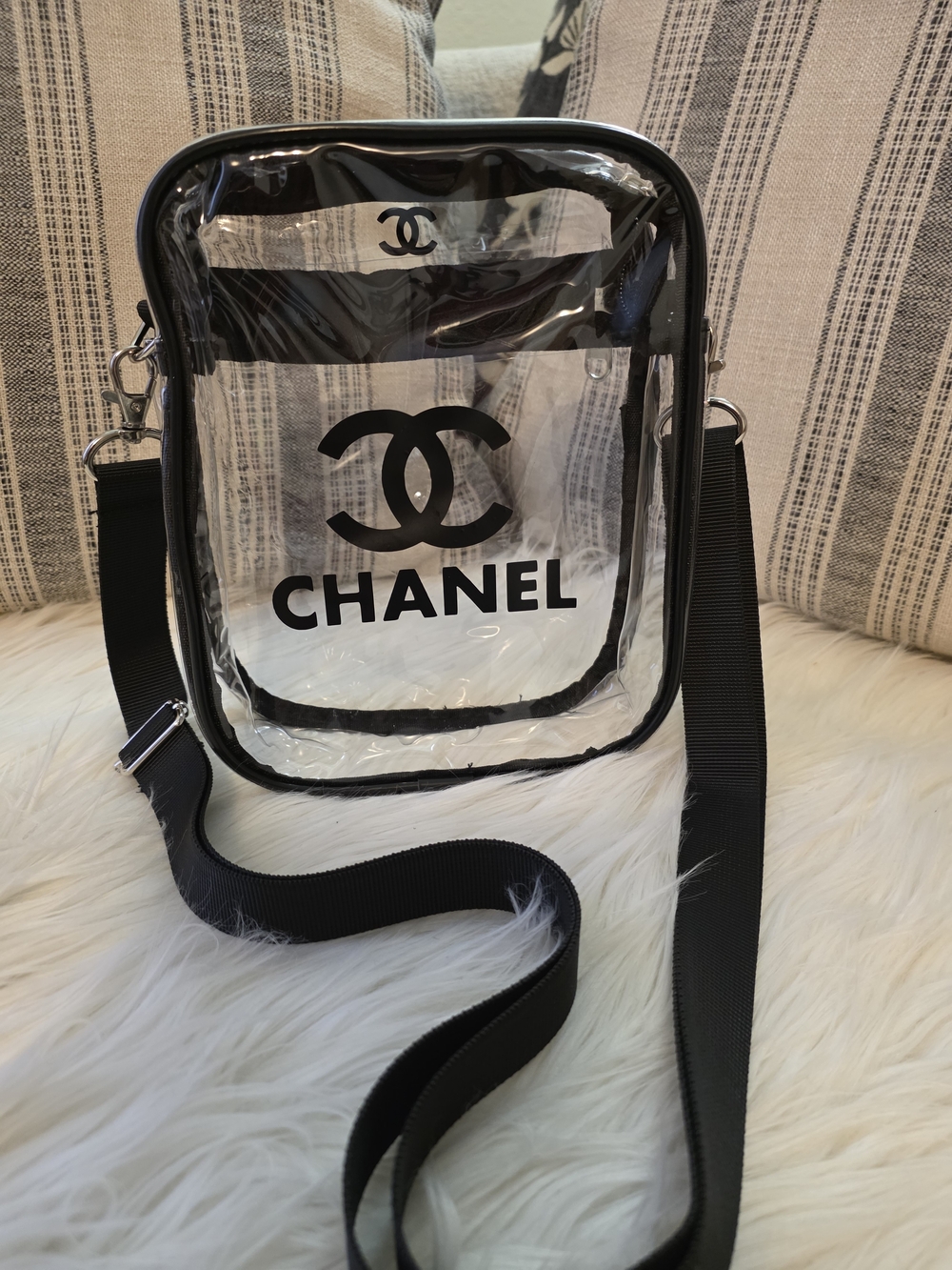 Clear PVC Crossbody Bag Stadium Bag Transparent Bag with Black Trim - Picture 3 of 10